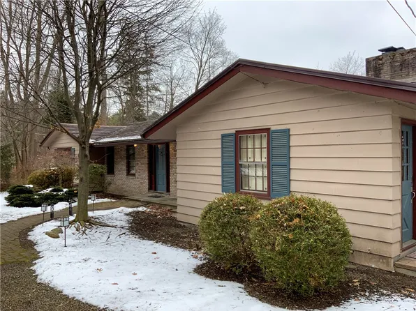 102 Corson Pl, Ithaca, NY 14850