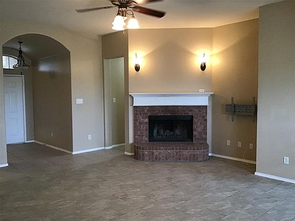 3rd image of 7109 Steer Ln