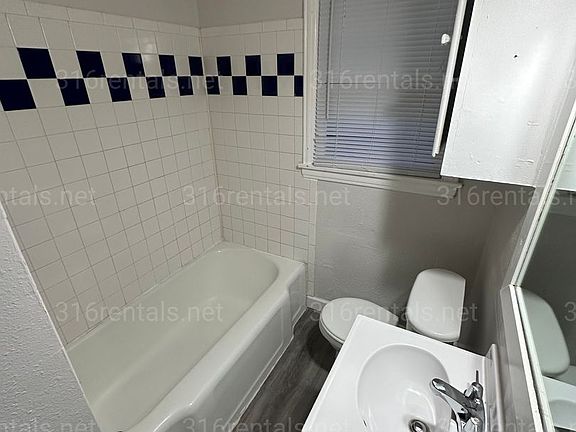 5th image of 930-932 N Glendale St #5d57dcfeb