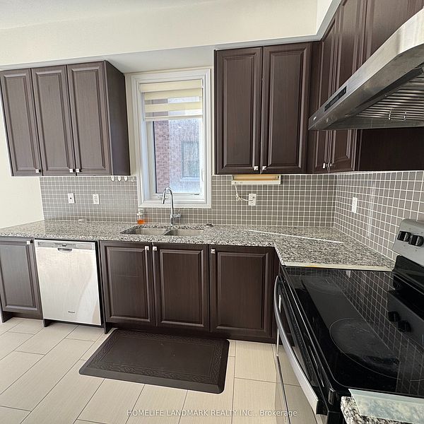 Markham Townhouse for rent - 3 Bedrooms — photo 9