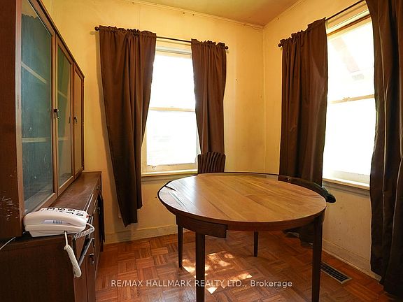 4th image of 63 Highview Ave