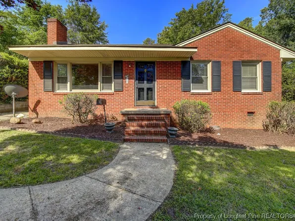 444 McPhee Dr, Fayetteville, NC 28305
