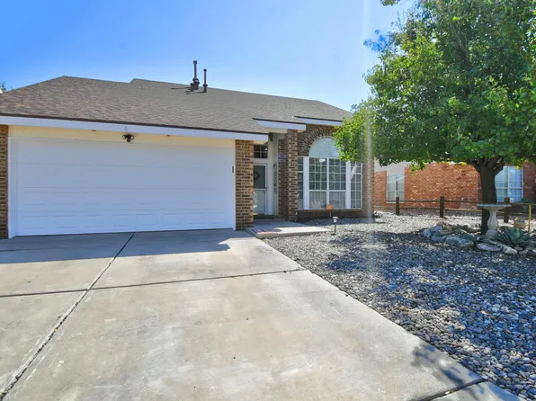 6 Apache Plume Rd, Los Lunas, NM 87031