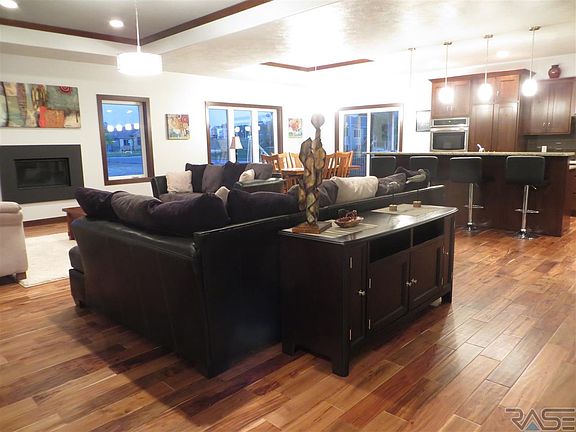 5th image of 7308 S Burleigh Cir