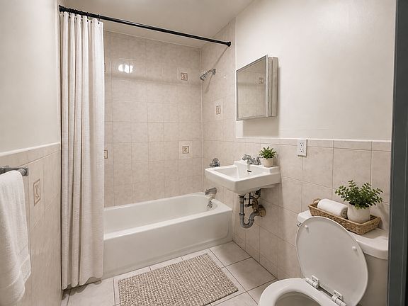 3rd image of 1664 Prospect Pl Unit 2