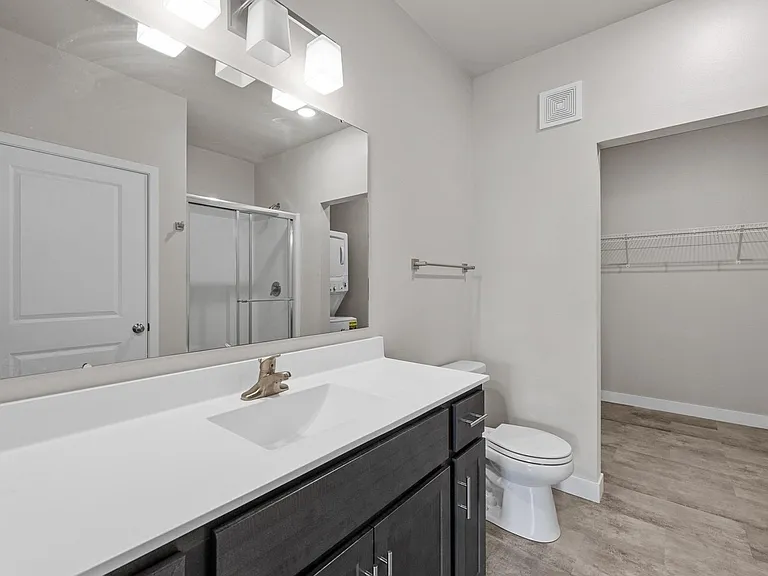 255 Robins Rd — Photo 25