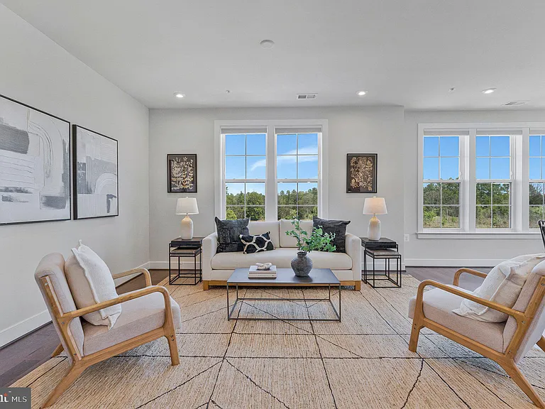 2320 Field Point Rd #4-304 — Photo 4