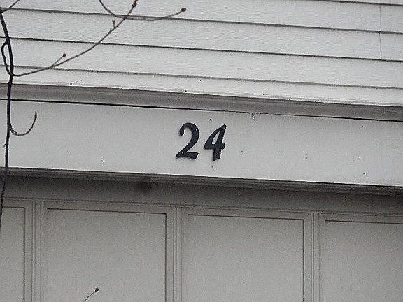 3rd image of 24 Stonefield Dr