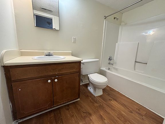 2nd image of 1426 Ascent Trl NW APT D