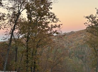 1 Sunset Rd, Sevierville, TN 37862