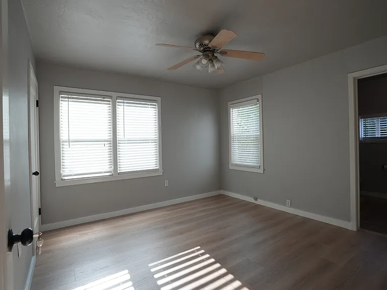 112 Franklin St — Photo 6