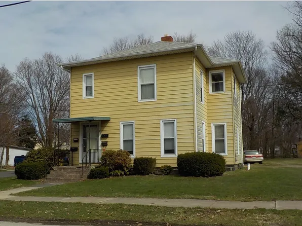 64 Vine St, North East, PA 16428
