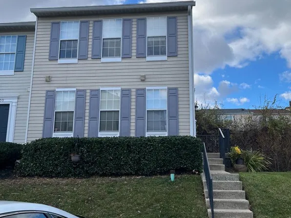 32 Royalty Cir #32, Owings Mills, MD 21117