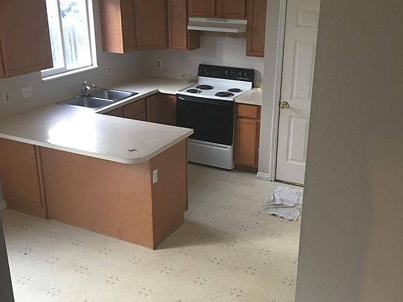 2nd image of 1545 N 2260th St W