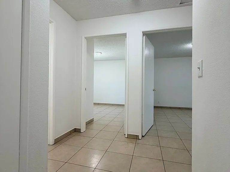 128 E Santa Anna St — Photo 5