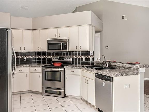 3rd image of 14903 Rocky Ledge Dr