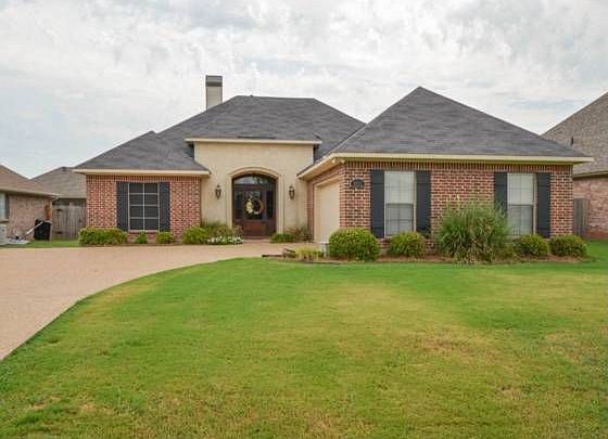 1st image of 4231 Parkridge Dr