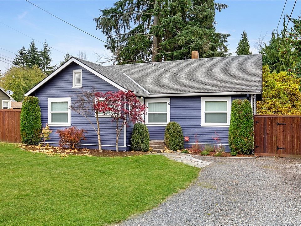 Yes I'm really this cute!! All the work has been done for you on this Turn-Key adorable home featuring 3 bedrooms ~ 1.5 bath ~ family room ~ dining area ~ separate laundry ~ unfinished basement. Very spacious 1,215 sq/ft on large .24 acre lot. Exterior is Freshly painted with a clean roof & gutters. Ample driveway parking & RV parking.