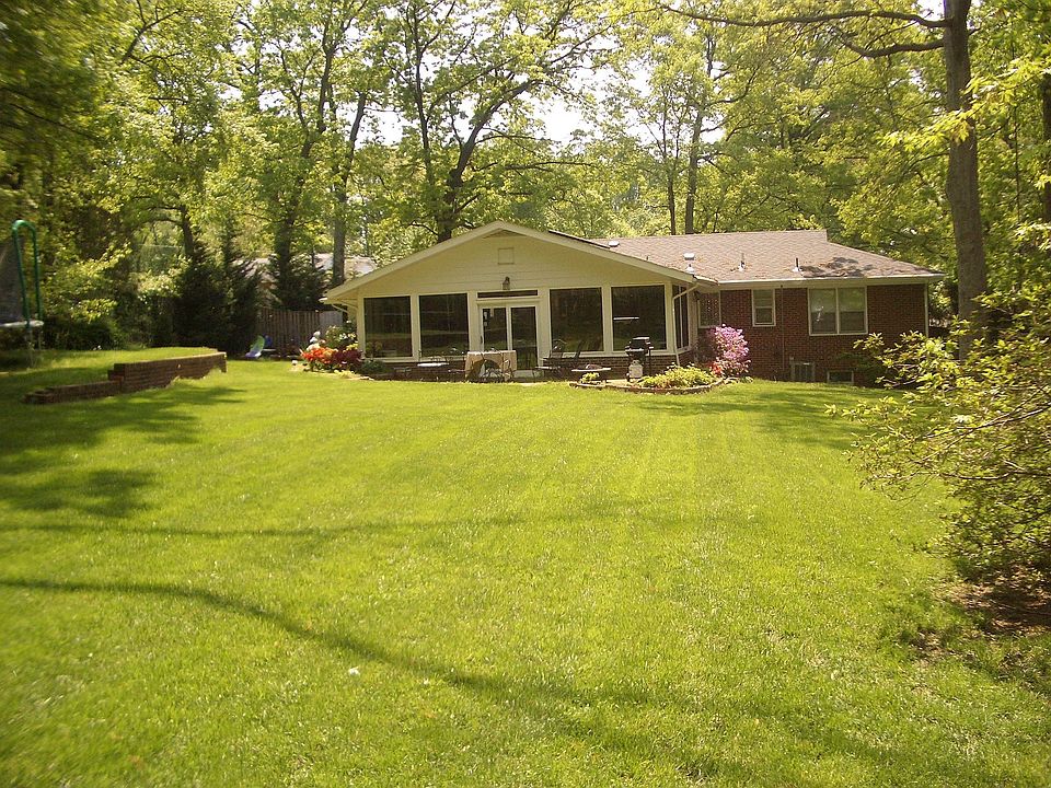 2nd image of 8312 Westchester Dr