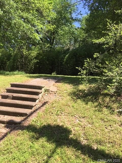 2nd image of 1525 Kenneth Ave
