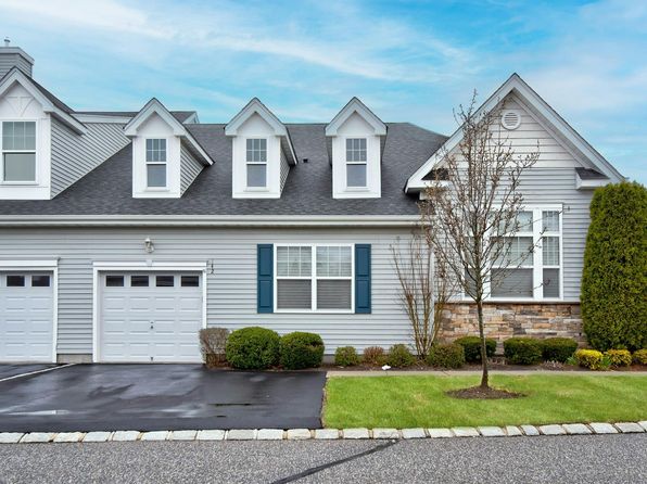 142 Augusta Drive, Medford, NY 11763