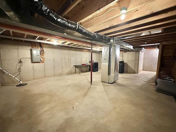 3rd image of 150 Sater St #1