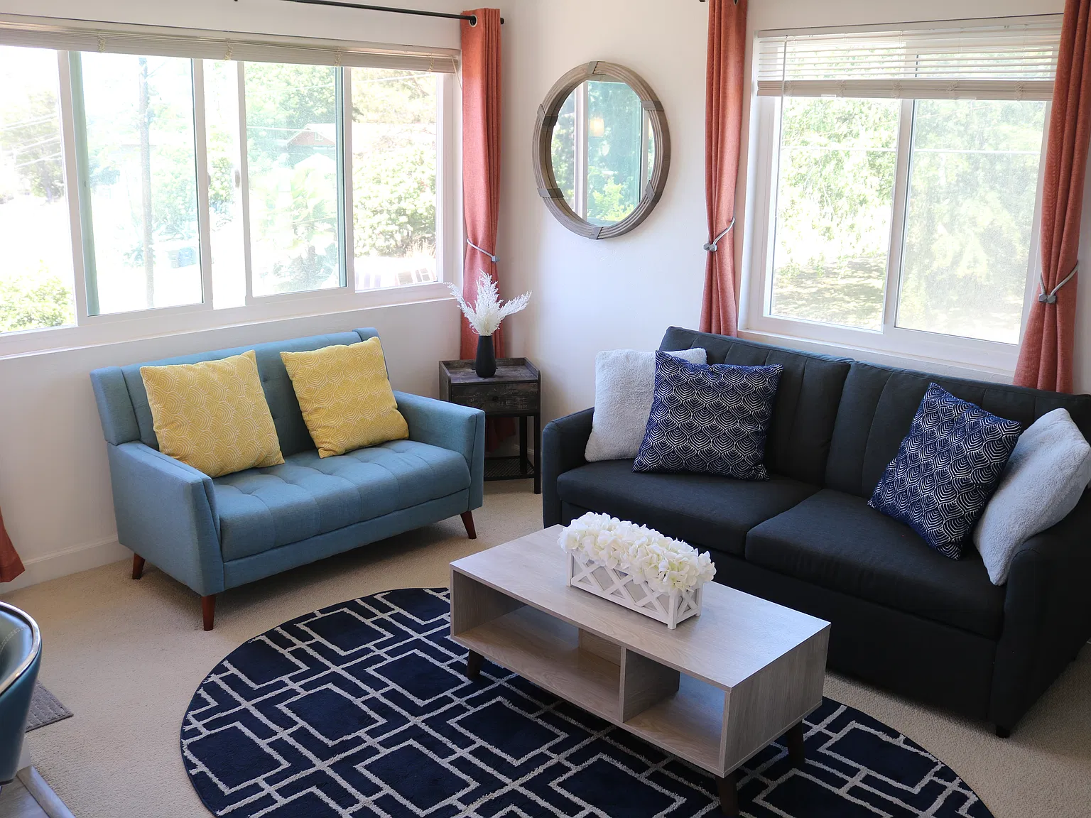 1 bed, 500 sqft, $2,099 — Photo 1
