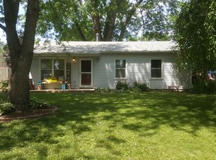 1703 Ridgeland Dr, Champaign, IL 61821