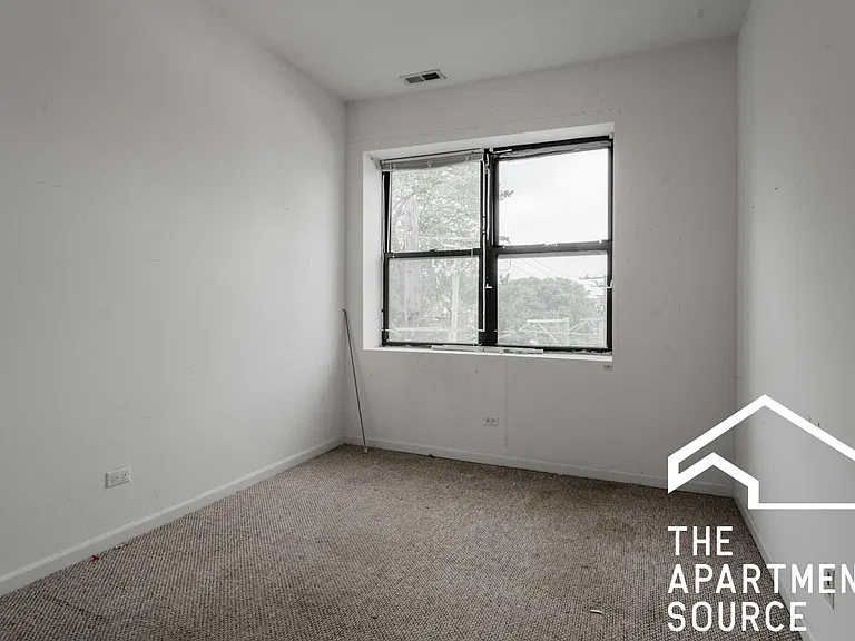 1212 W Foster Ave #3 — Photo 8