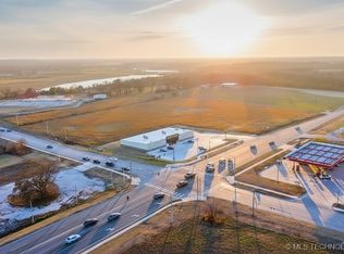 2925 E Holly Rd, Claremore, OK 74019