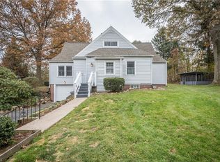 13710 Kent Ave NE, Hartville, OH