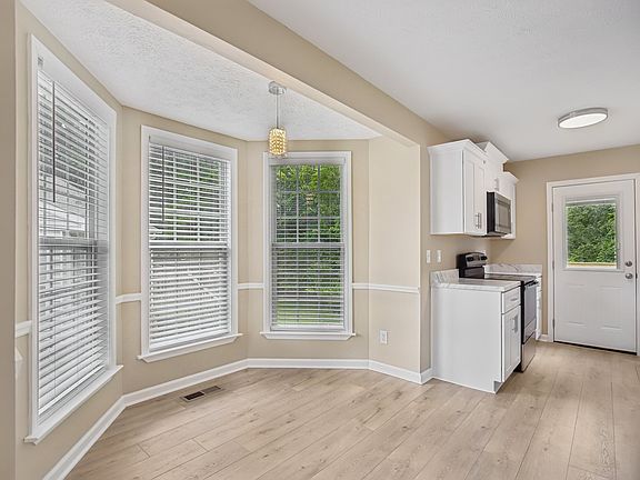 5th image of 3077 Casa Dr