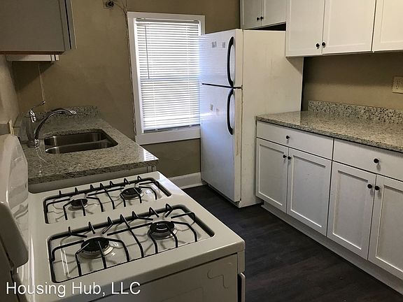 2nd image of 283 Harrison Ave APT 2