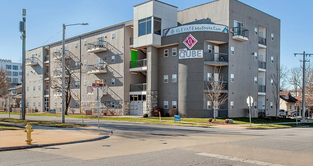 Building Photo - 634 E Bear Blvd