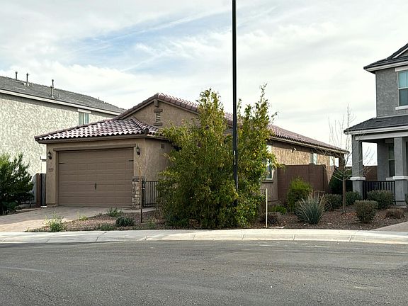 2nd image of 18037 W Encinas Ln