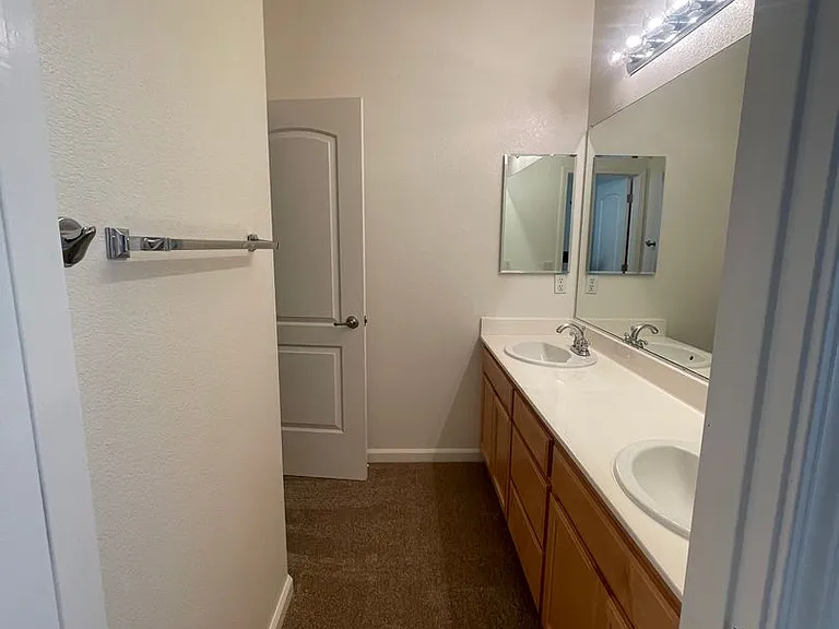 8143 Carlisle Way — Photo 16