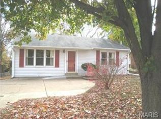 11530 Big Bend Rd, Saint Louis, MO 63122