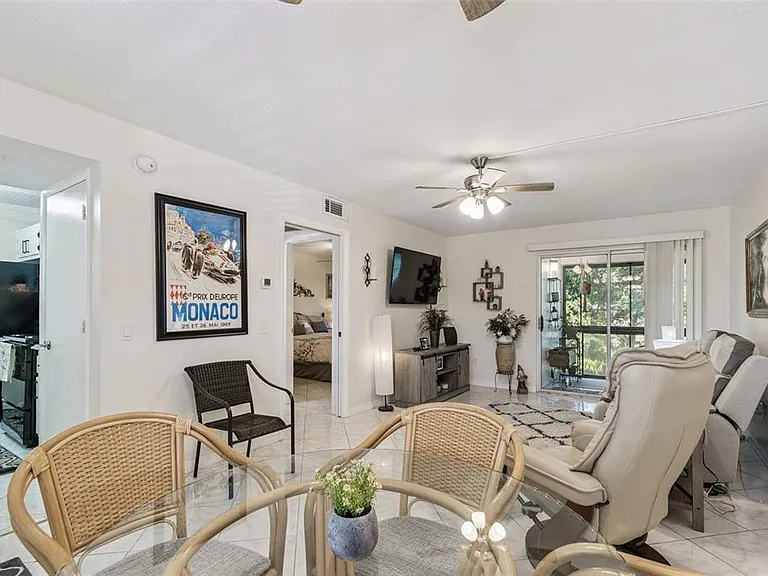 2750 E Bay Dr #12B — Photo 10