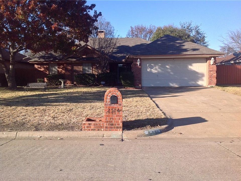 1st image of 2526 Channing Dr