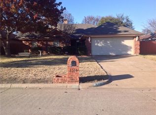 2526 Channing Dr, Grand Prairie, TX 75052