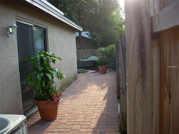 5th image of 476 Rocky Brook Ct