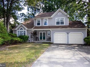 42 Aberdeen Dr, Erial, NJ 08081