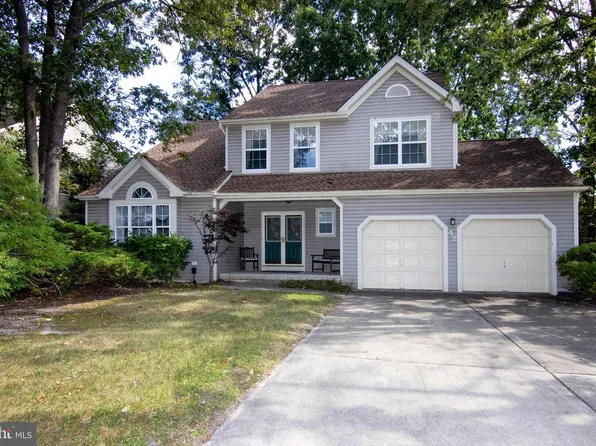 42 Aberdeen Dr, Erial, NJ 08081