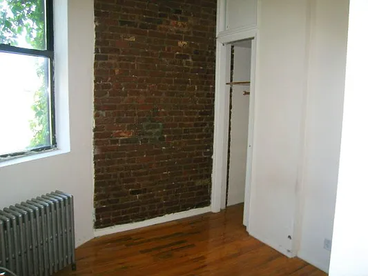 Rented by JR Properties, LTD | media 17