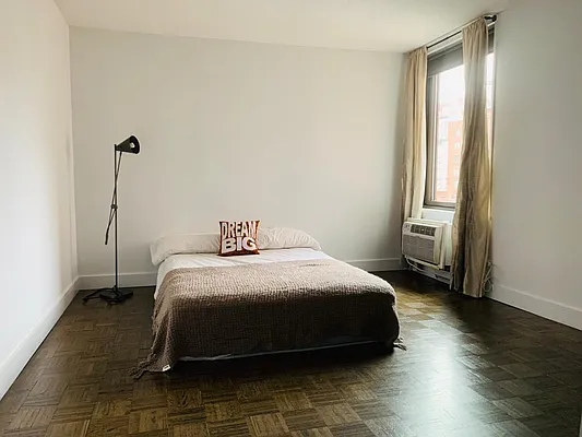 Rented by Luxury Habitat | media 22