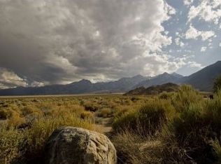 881 W Oak Creek Rd, Independence, CA 93526