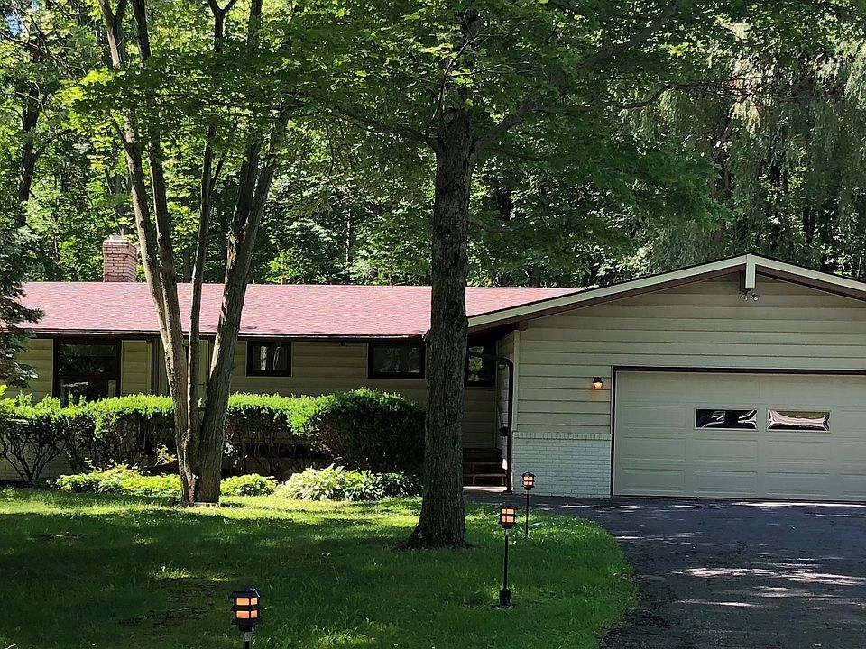 1st image of 36220 Timberlane Dr