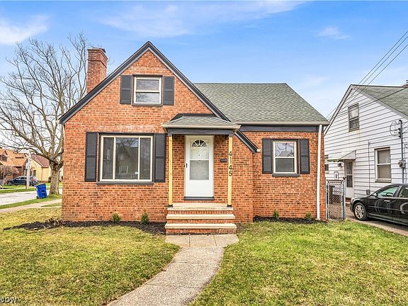 3rd image of 4145 W 140th St