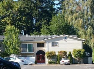 4631 SW Luradel St APT 33, Portland, OR 97219