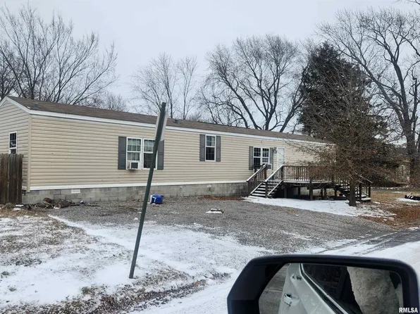 4 E 1st South St, Tamaroa, IL 62888